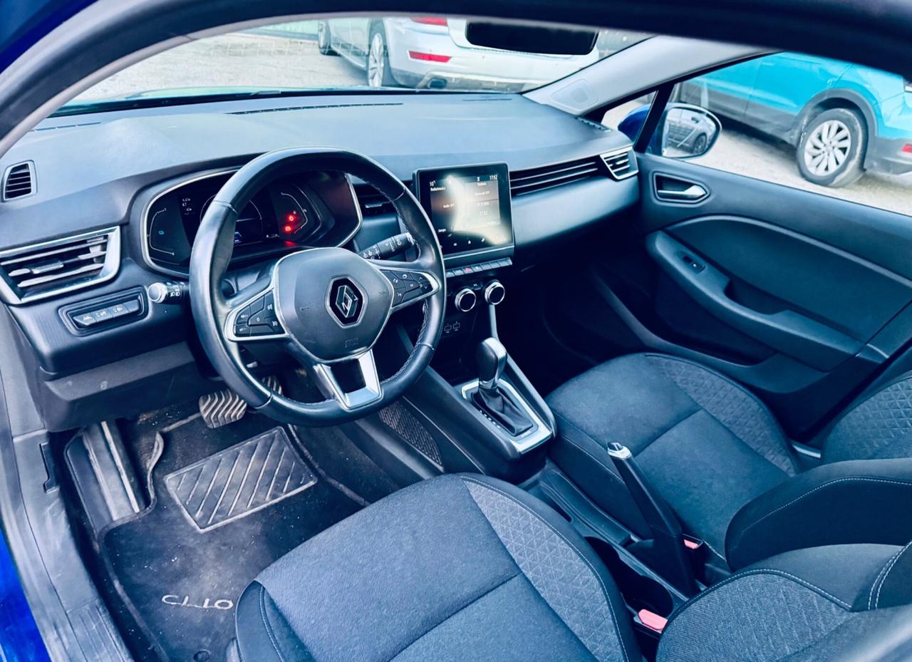 Renault Clio Full Hybrid E-Tech 140 CV 5 porte Initiale Paris