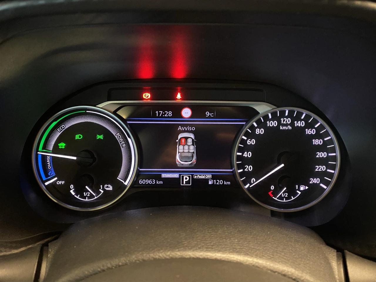 Nissan Juke 1.6 hev N-Connecta