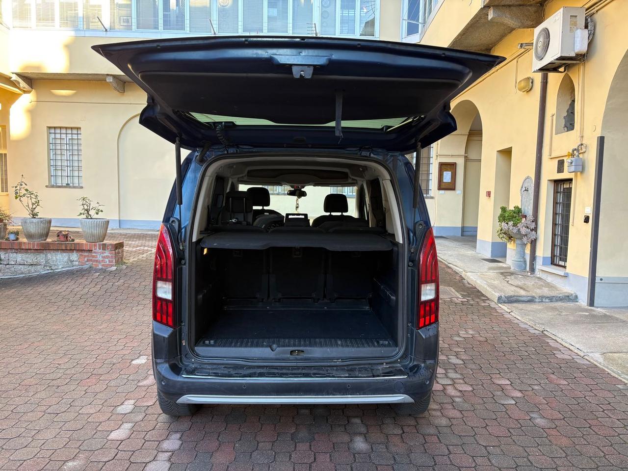 Peugeot Rifter Allure 1.5 Blue HDI 100 #8173