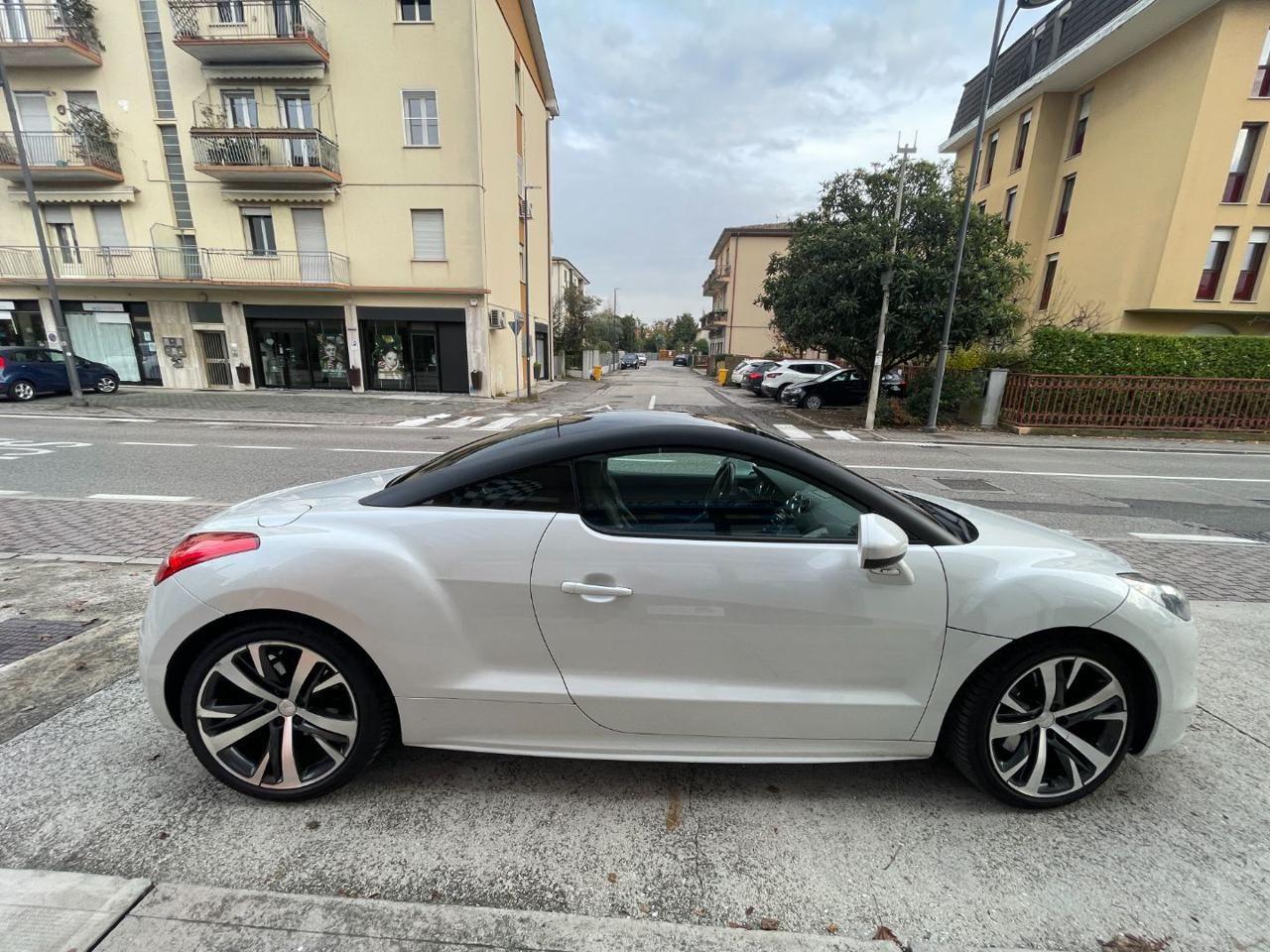 PEUGEOT RCZ 2.0 HDi cinghia e pneumatici nuovi