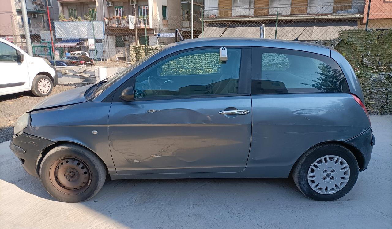 Lancia Ypsilon 1.3 Multijet FERMO AMMINISTRATIVO ZAMPOGNAUTO