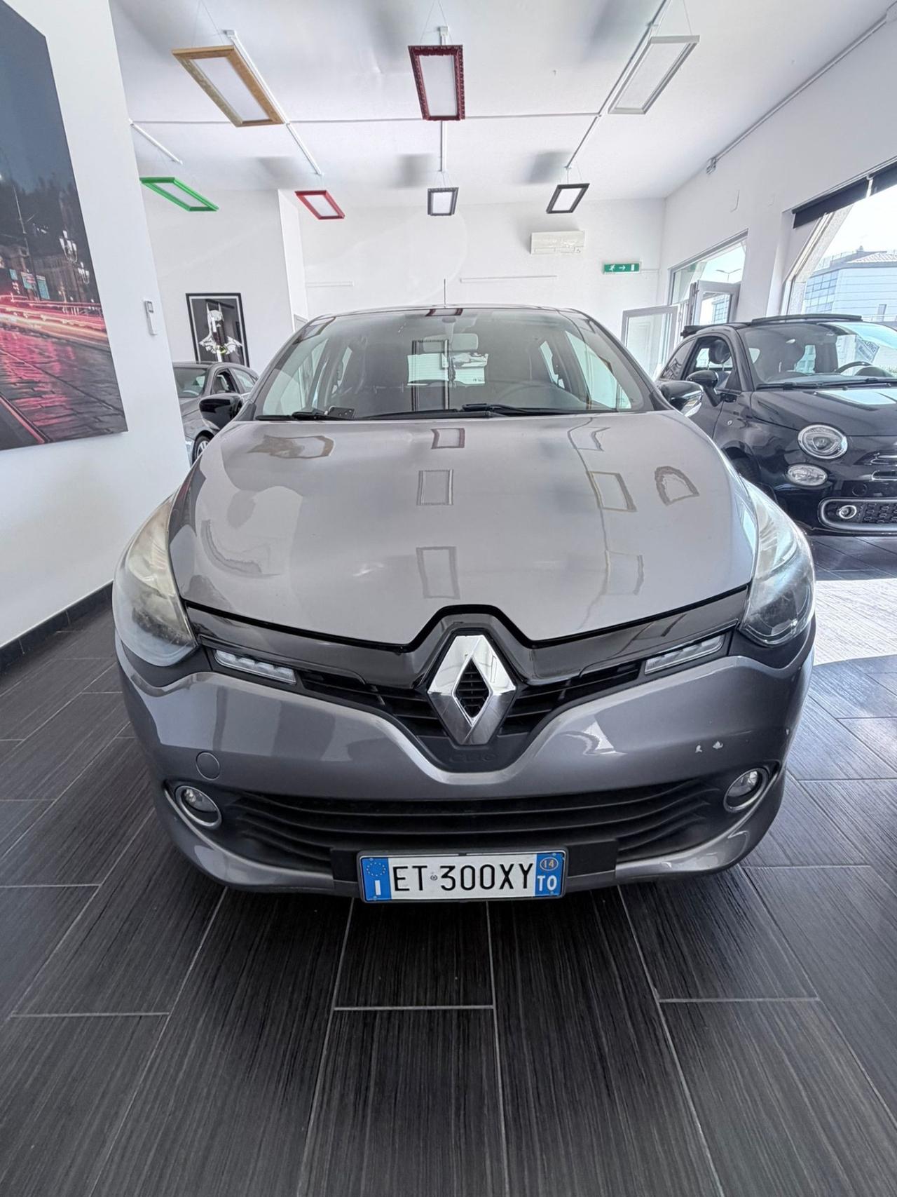 Clio 1.2 75CV GPL CASA MADRE