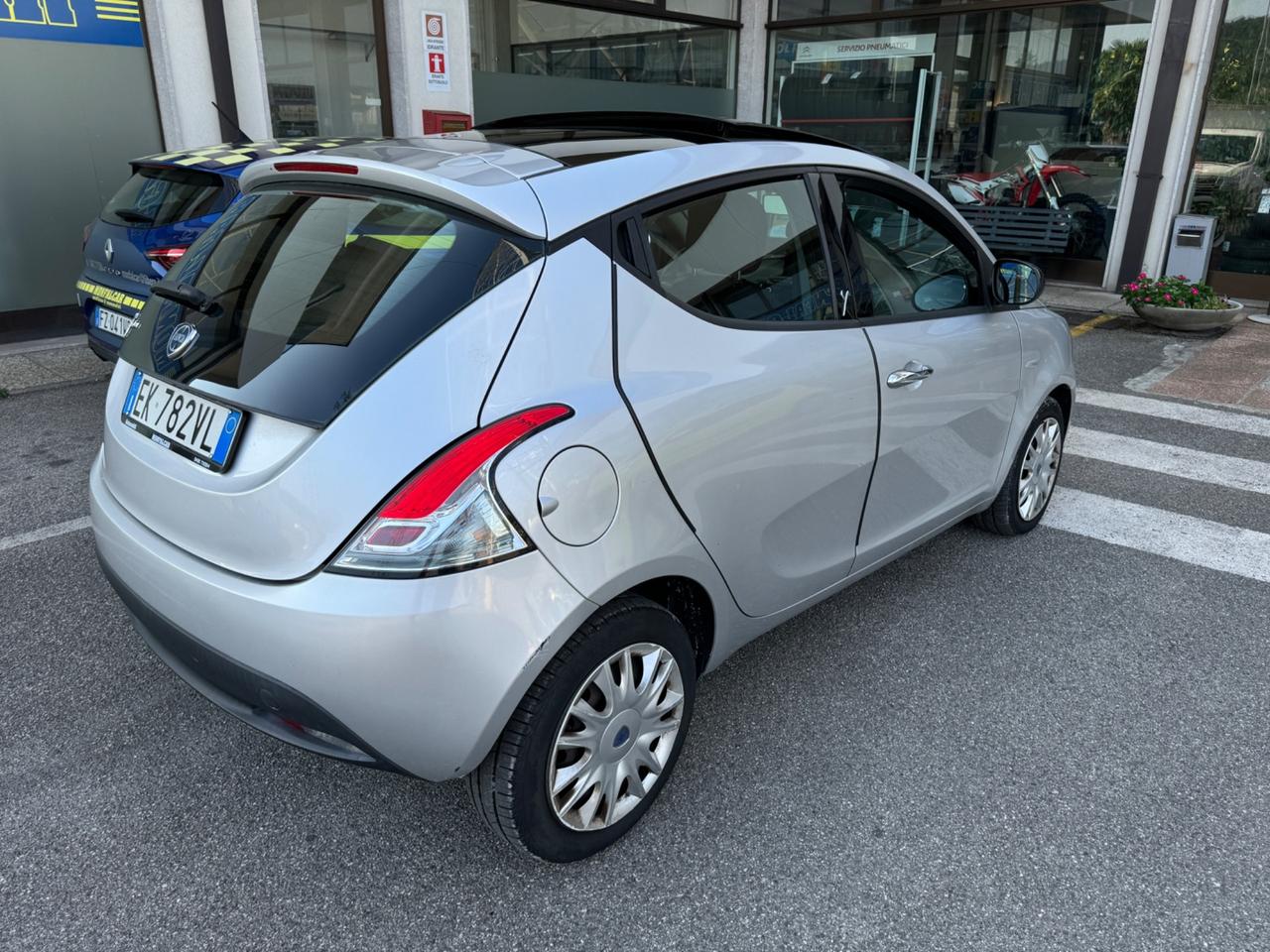 Lancia Ypsilon 1.2 Doppio tetto panoramico apribile