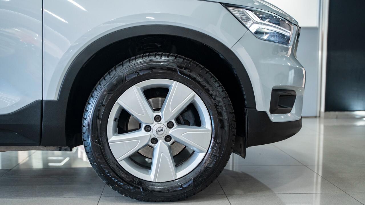 Volvo XC40 2.0 D3 150 CV MOMENTUM PRO AUTO NAVI LED FULL OPTI