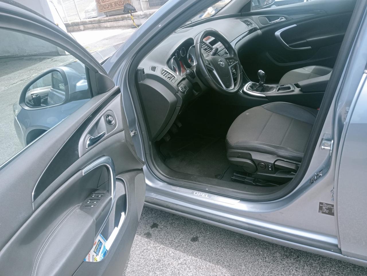 Opel Insignia 2.0 CDTI 4 porte