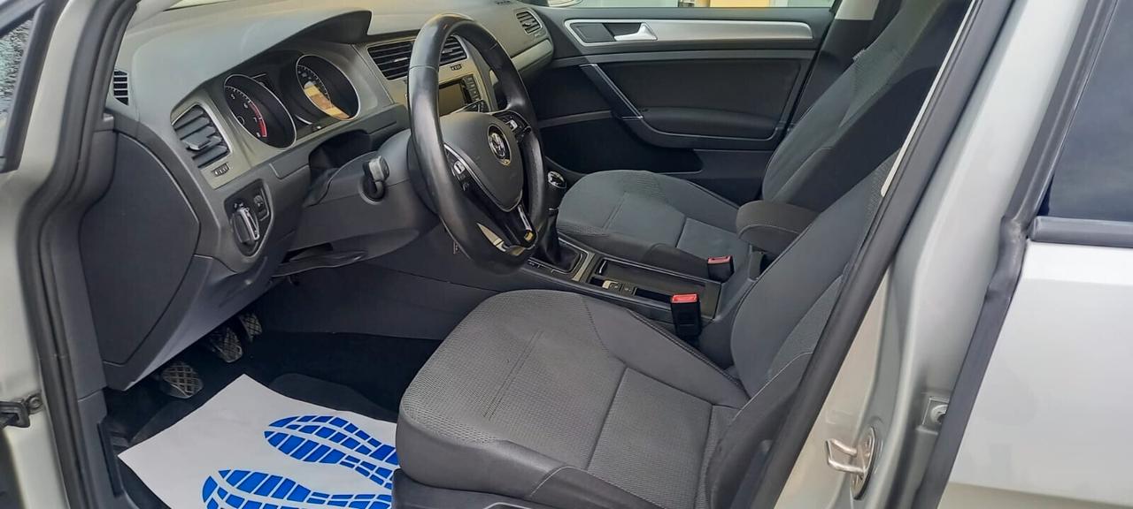 Volkswagen Golf 7 Blue Motion Tech cc. 1.4 Benzina Manuale 6 Marce 5 Porte 5 Posti Navigatore UTILIZZABILE X I NEOPATENTATI 2025...!!!!