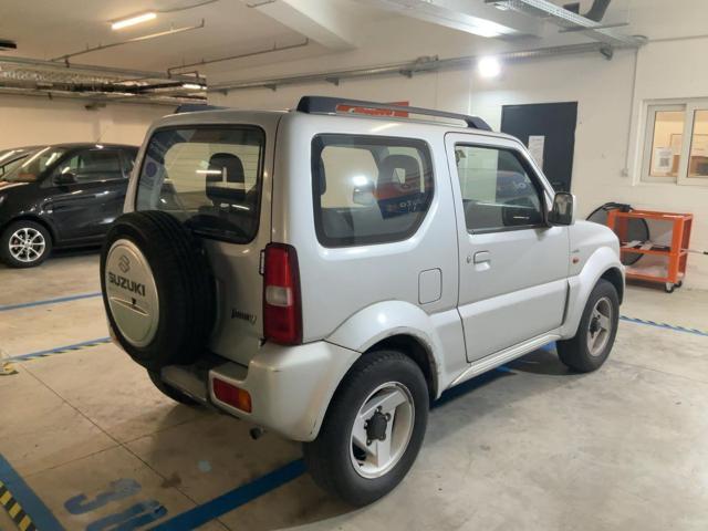 SUZUKI Jimny 1.3i 16V cat 4WD Club