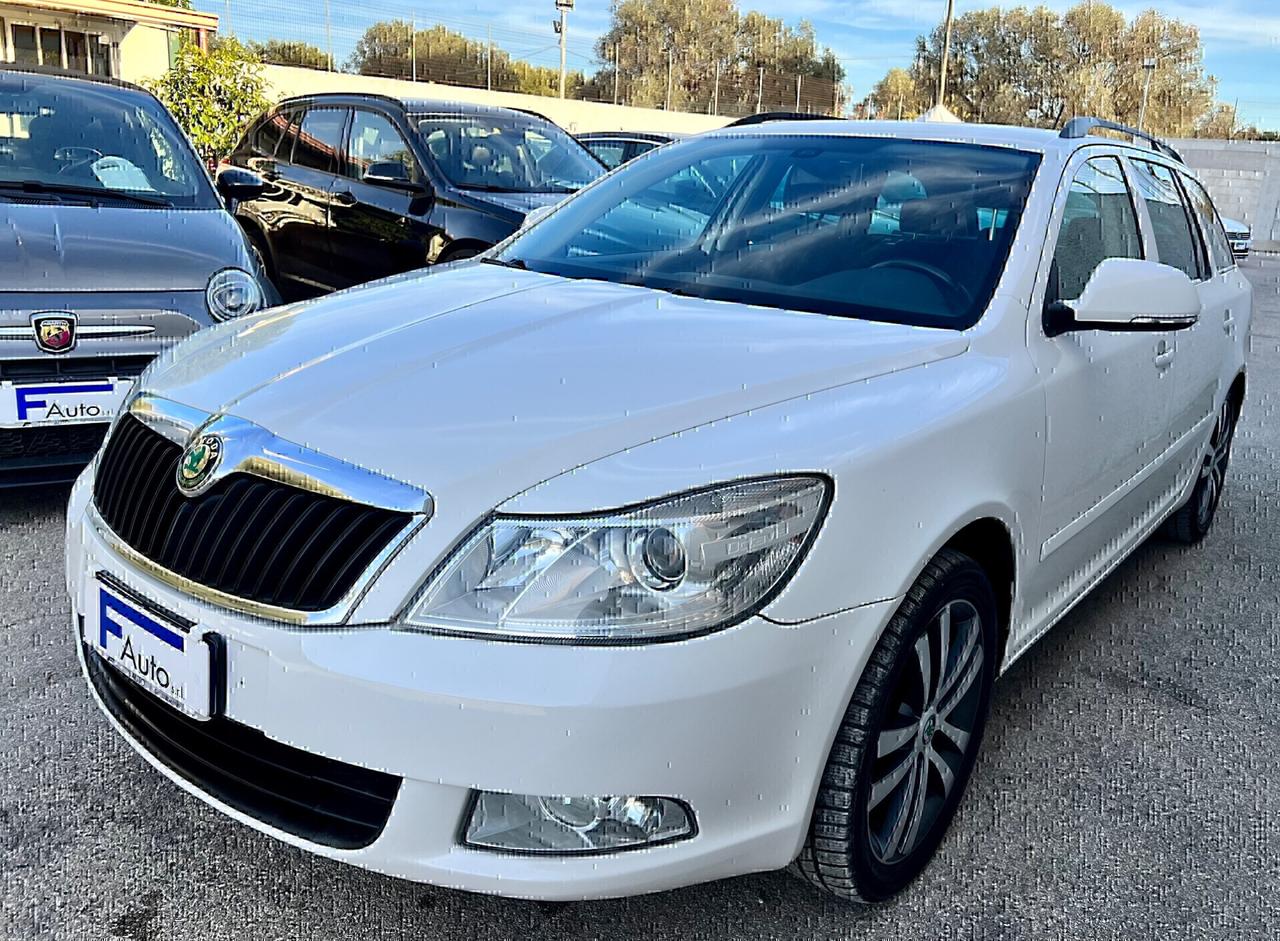 Skoda Octavia 1.6 TDI CR F.AP. Wagon Elegance