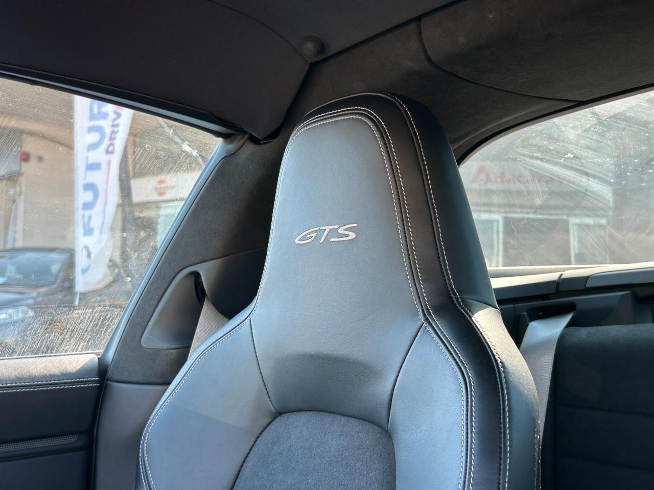 Porsche 911 992 Targa 3.0 4 GTS auto