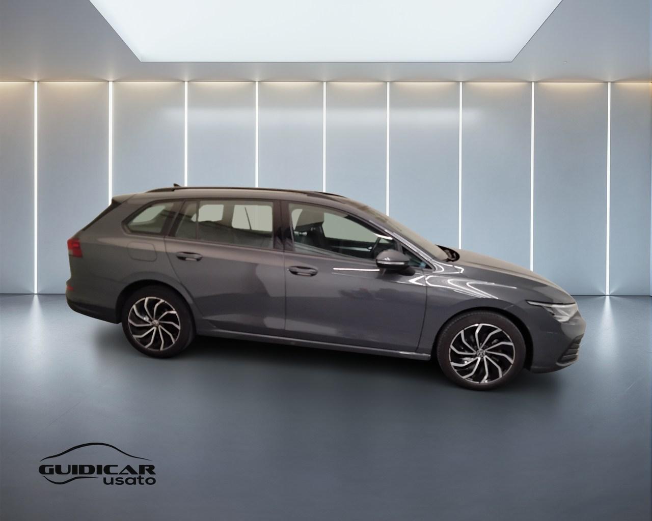 VOLKSWAGEN Golf VIII 2020 Variant - Golf Variant 1.0 etsi evo Life 110c