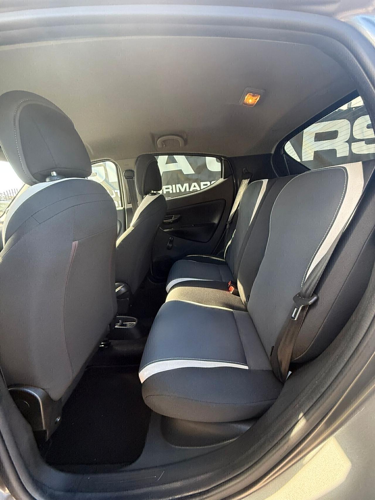 Lancia Ypsilon 0.9 TwinAir 85 CV 5 porte Metano Ecochic Elle