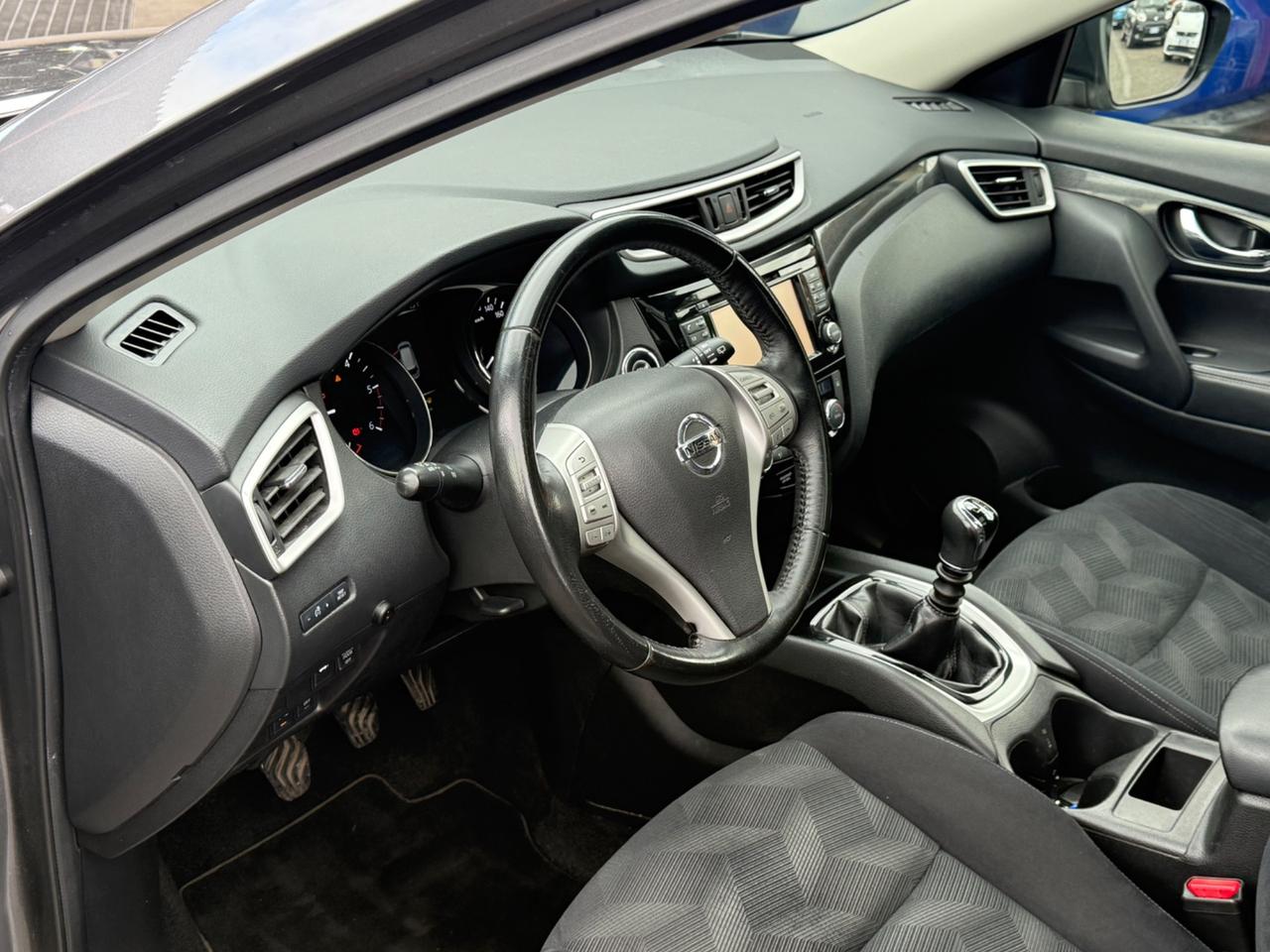 X-Trail 1.6 dCi 2WD Tekna-80 mila km -7 posti-rate