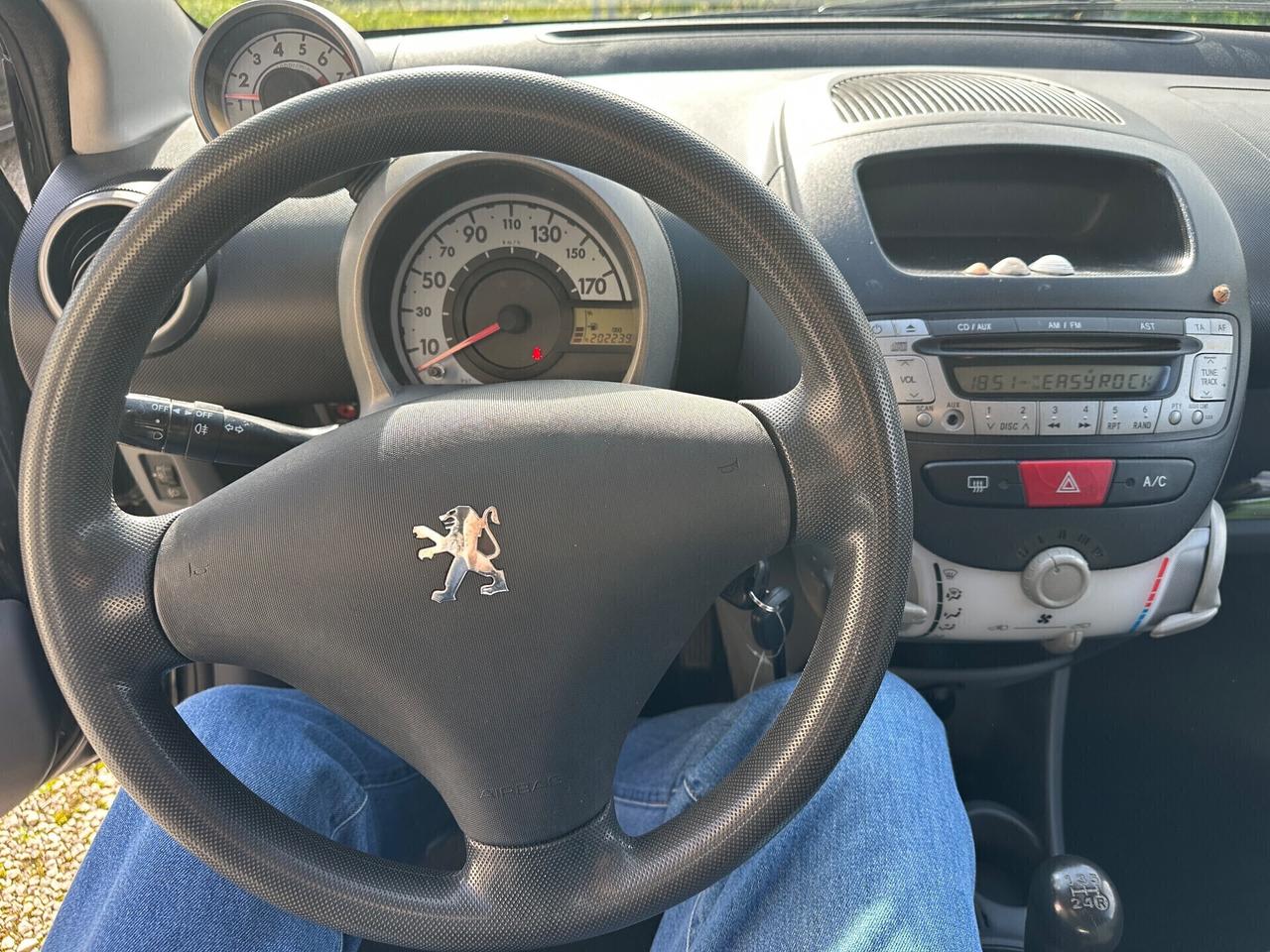 Peugeot 107 1.0 68CV 5p. Sweet Years