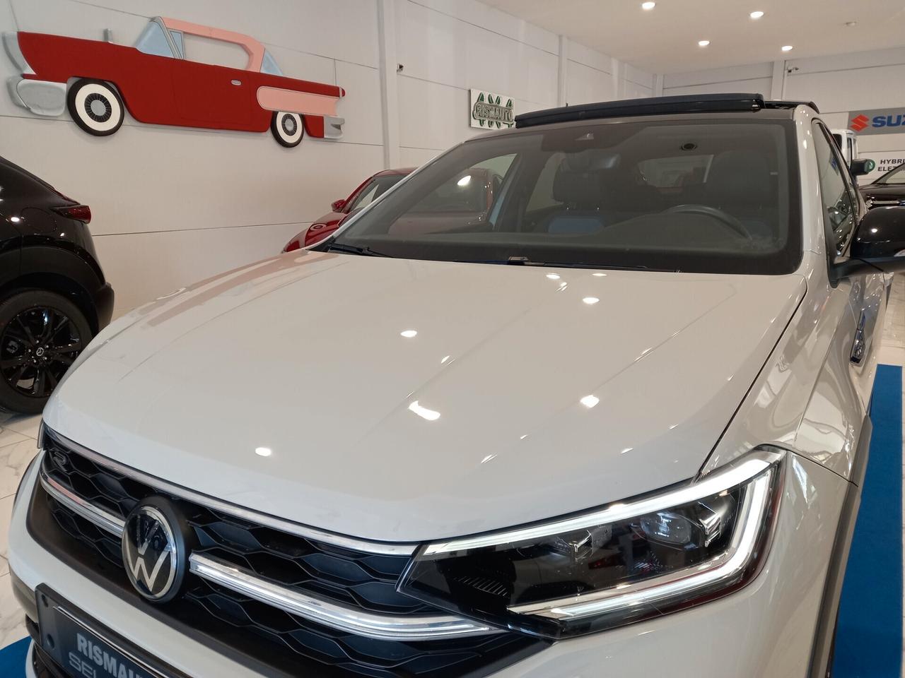 Volkswagen Taigo TSI 110 CV DSG R-Line