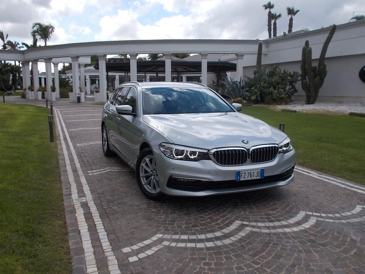 Bmw 518d Touring 150cv Aut. *FULL OPT.* da VETRINA