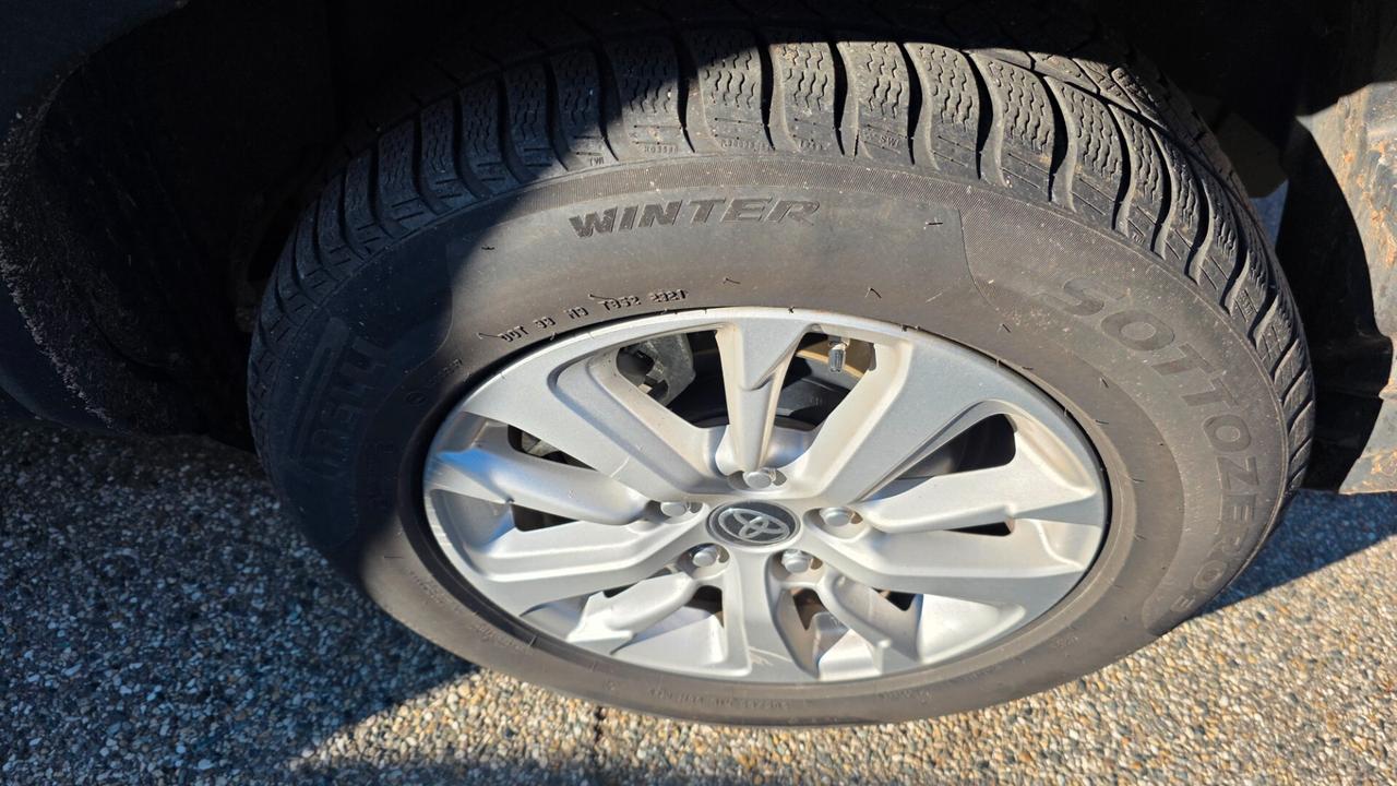 Toyota Yaris Cross 1.5 Hybrid 5p. E-CVT Business