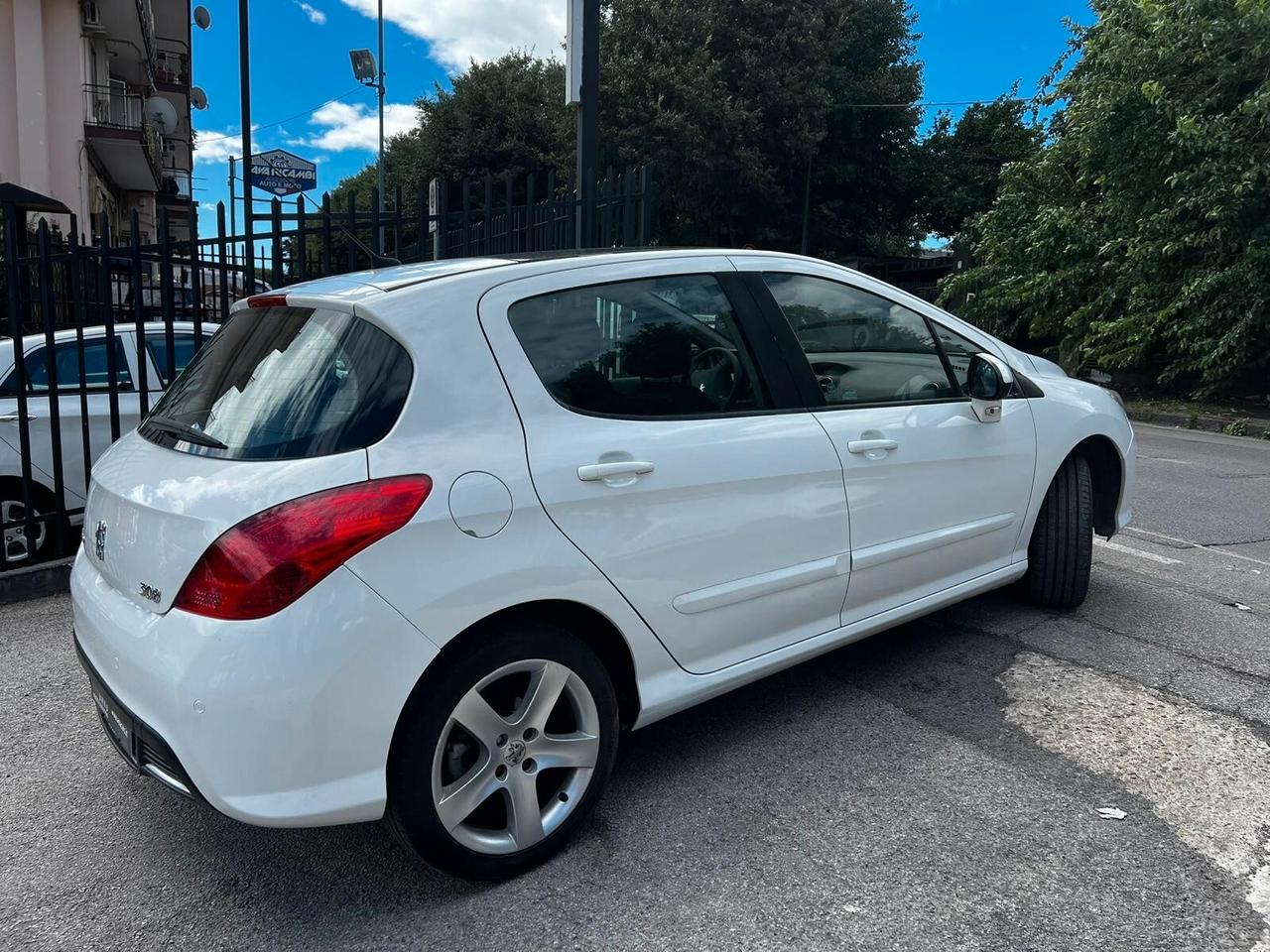 Peugeot 308 1.6 HDi 90CV 5p. Premium