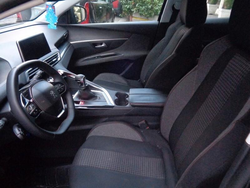 Peugeot 3008 BlueHDi 120 S&S Business