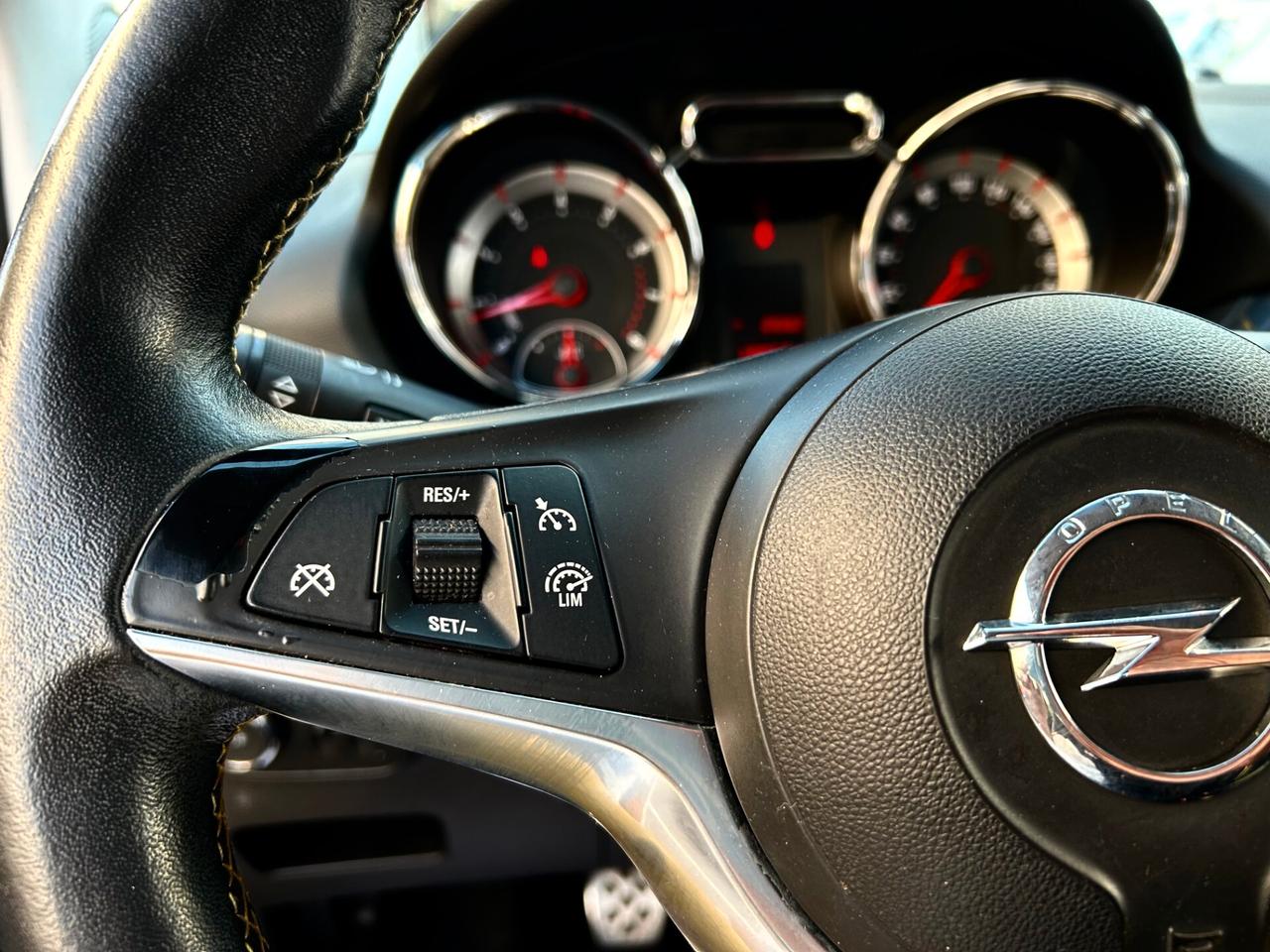 Opel Adam 1.2 70 CV Jam GPL