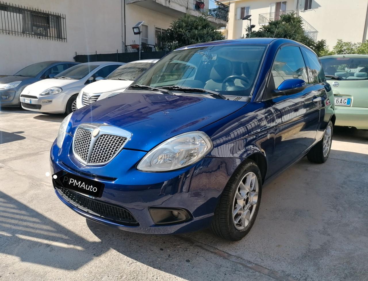 Lancia Ypsilon 1.3 MJT 90 CV Blue&Me
