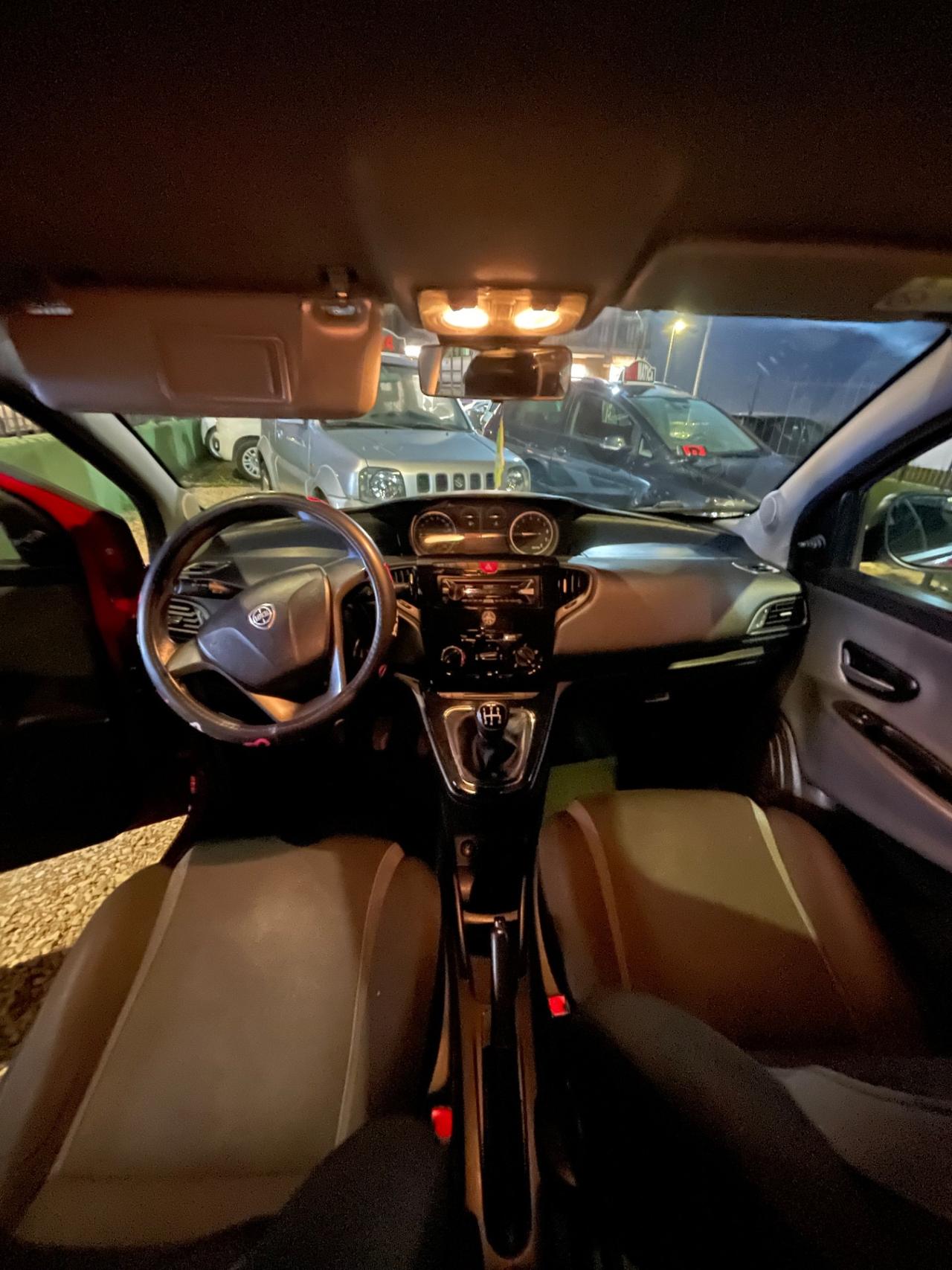 Lancia Ypsilon Platinum