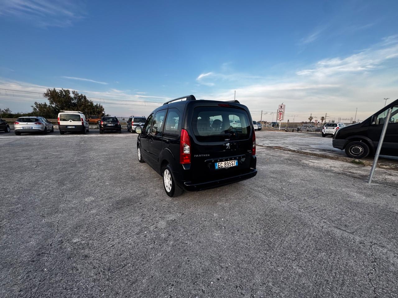 Peugeot Partner Tepee 1.6 HDi 112CV Outdoor