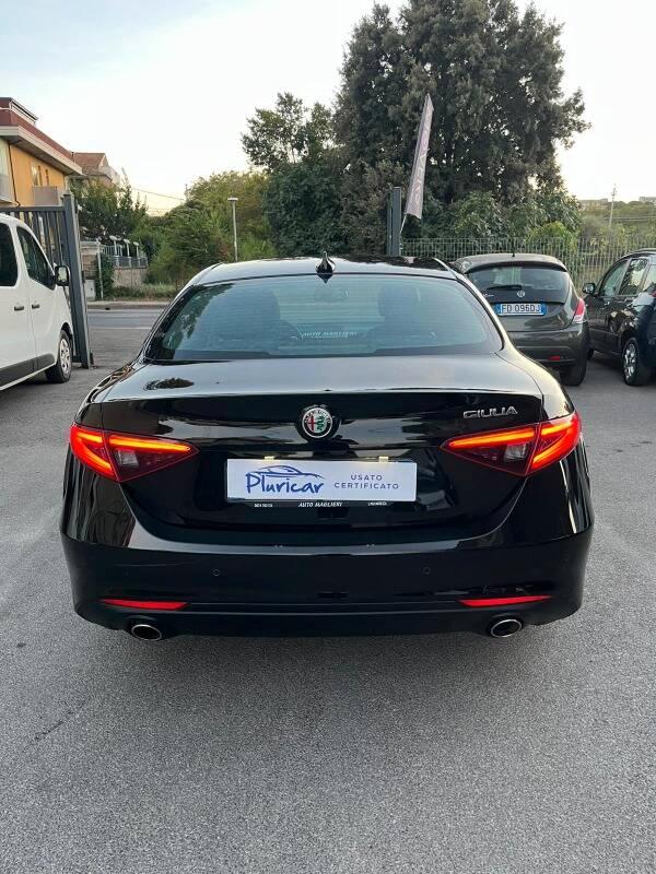 Alfa Romeo Giulia 2.2 t Super 180cv auto