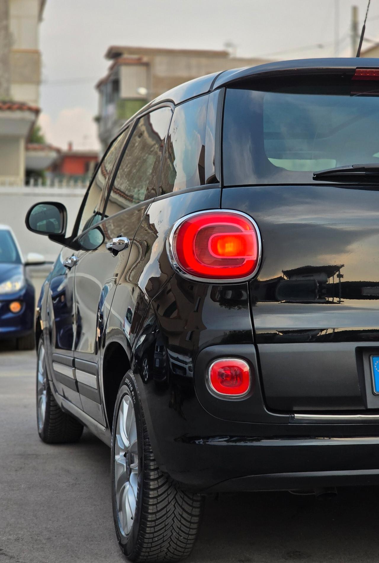 Fiat 500L 1.6 Multijet 105 CV Panoramic Edition