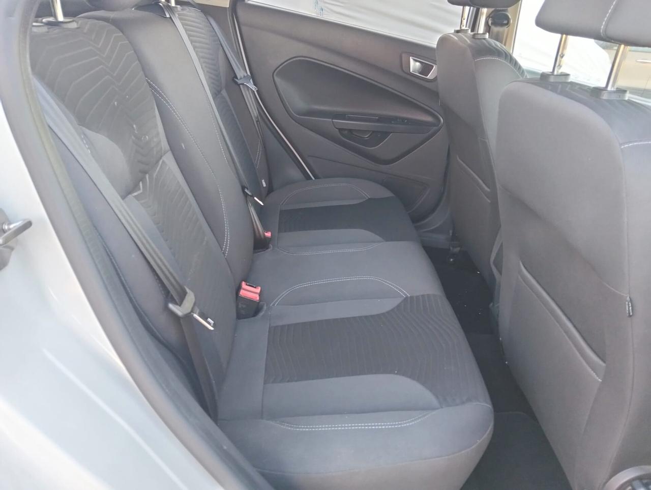 Ford Fiesta 1.5 TDCi 75CV 5P Titanium