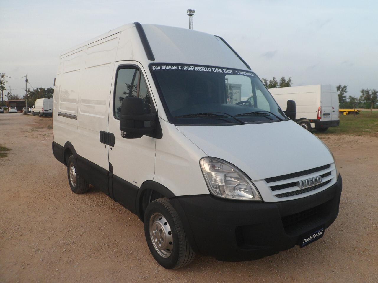 Iveco Daily 35s12 furgone medio alto