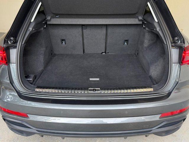 AUDI Q3 35 TDI S line edition