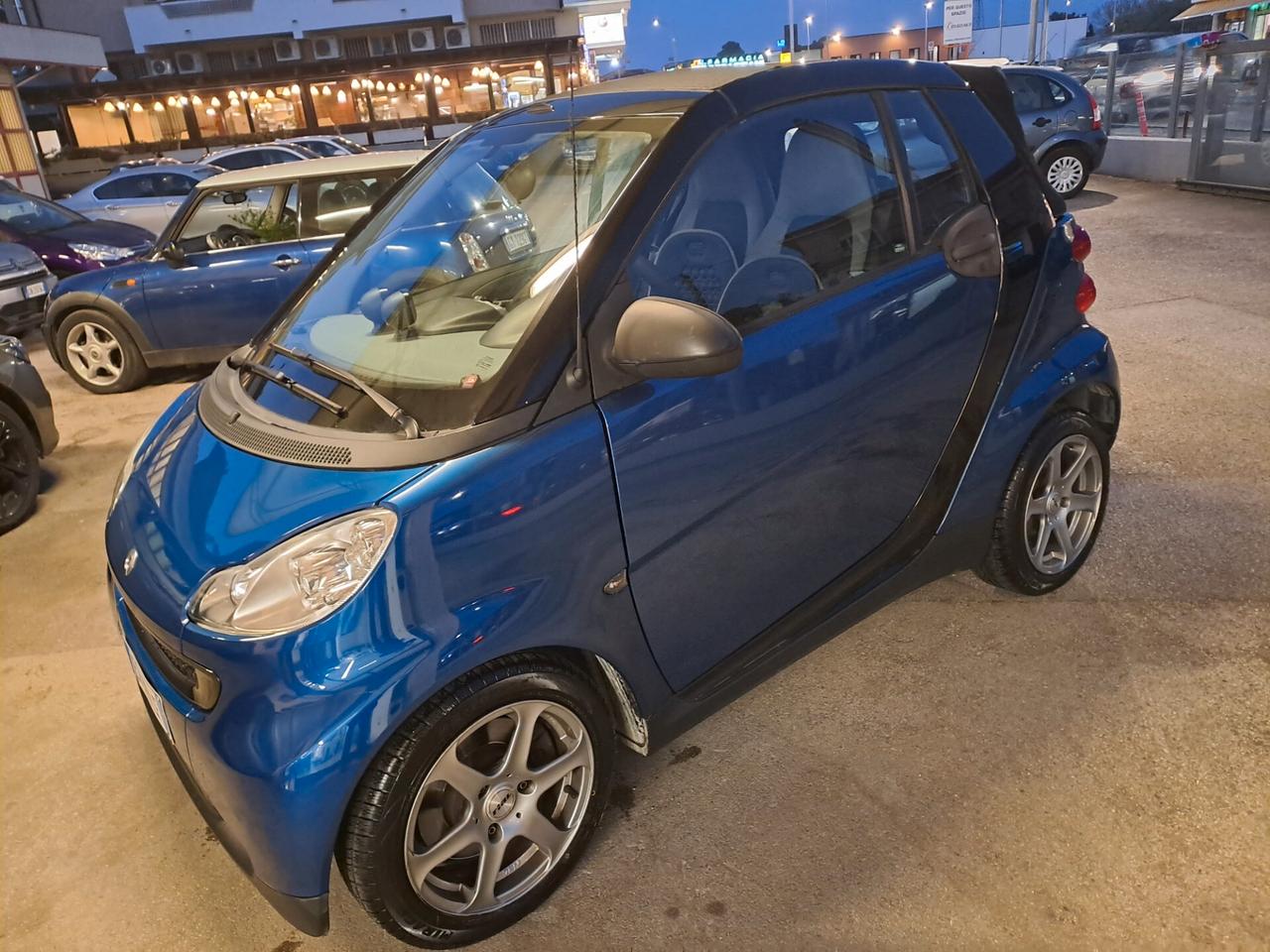 Smart ForTwo 1000 62 kW cabrio pulse