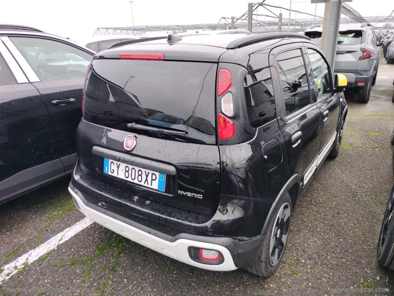 FIAT Panda 1.0 FireFly S&S Hybrid PACK CROSS