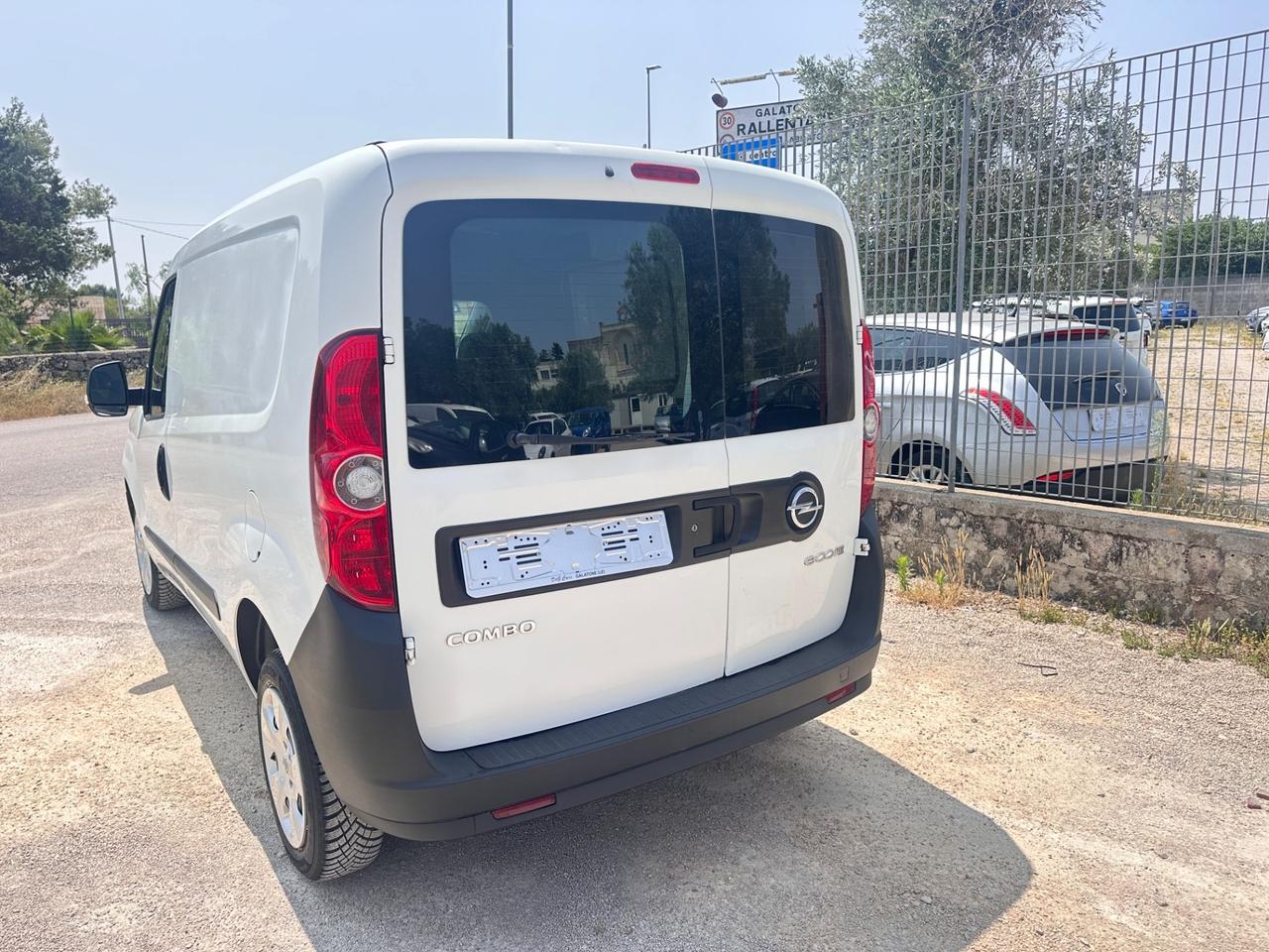 OPEL COMBO CARGO 1.3 CDTI-2016 CLIMA