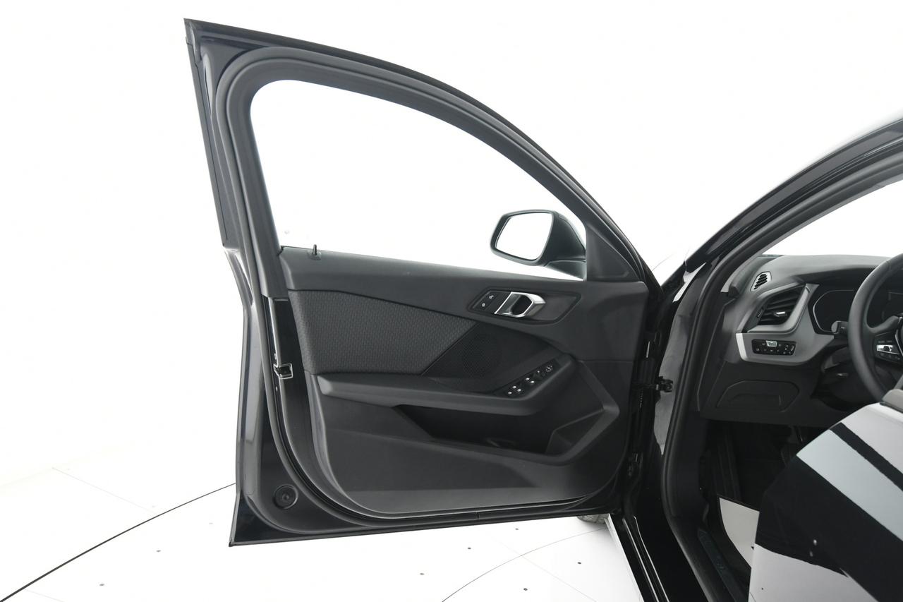BMW 116d Business Advantage auto APPLE CARPLAY+NEOPATENTATI