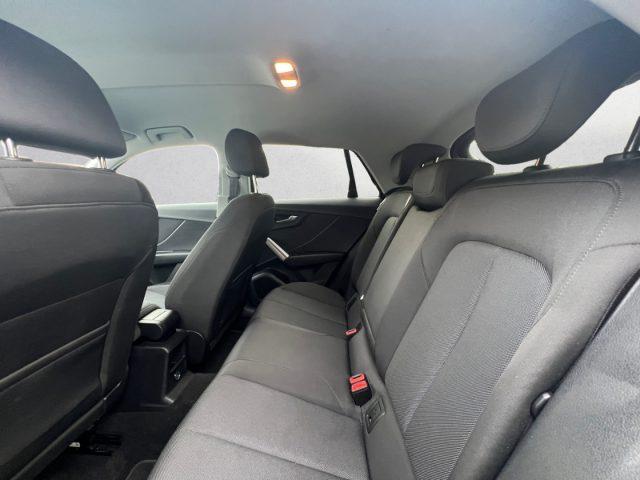 AUDI Q2 35 TDI S tronic Business Plus