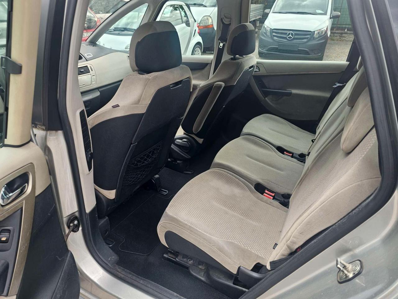 Citroen C4 Picasso 2.0 HDi 138 FAP CMP6 Exclusive