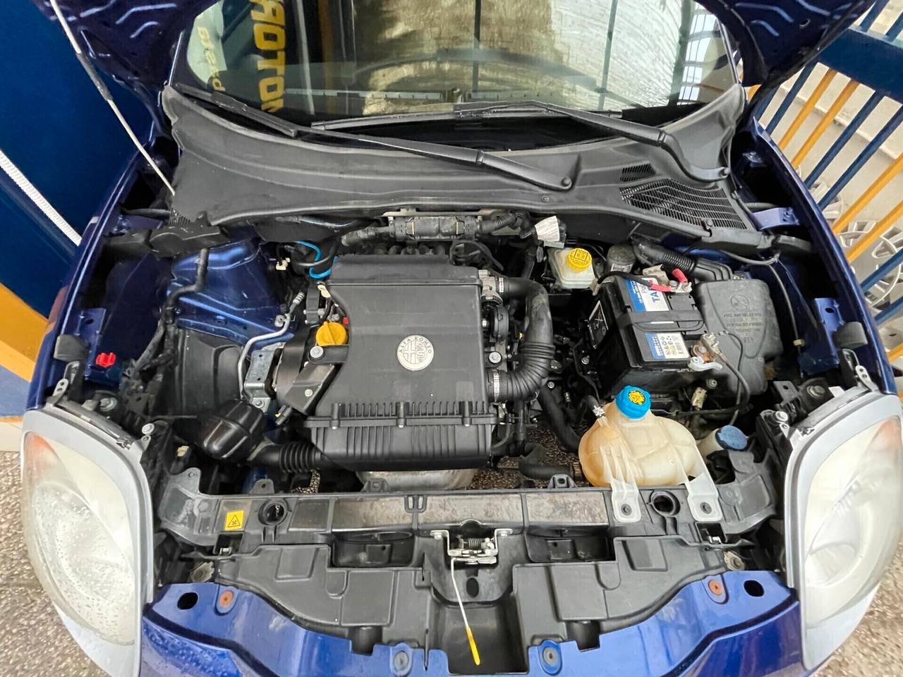 Alfa Romeo MiTo 1.4 78 CV Distinctive Sport Pack