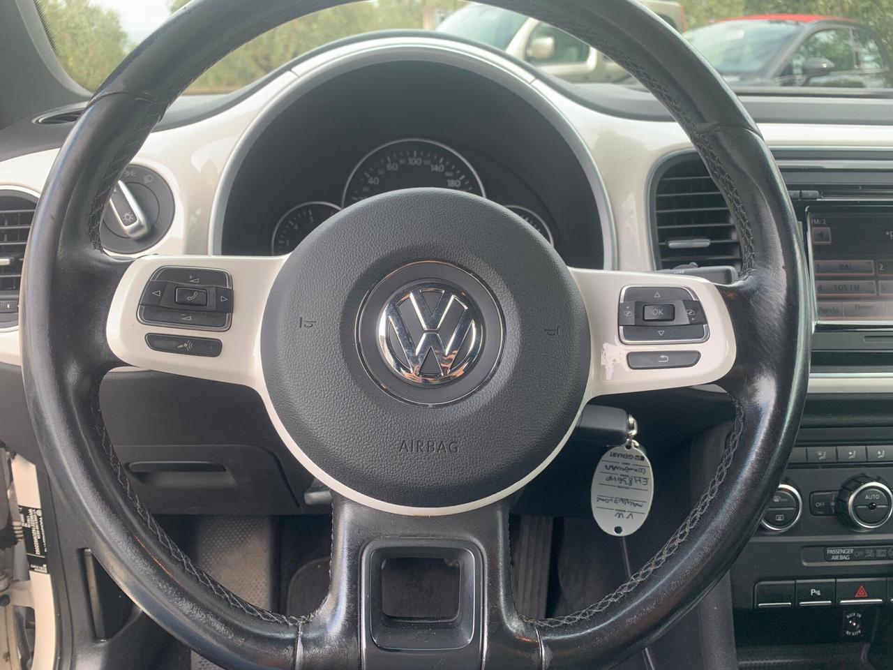 Volkswagen Maggiolino 1.6 TDI NEOPATENTATI