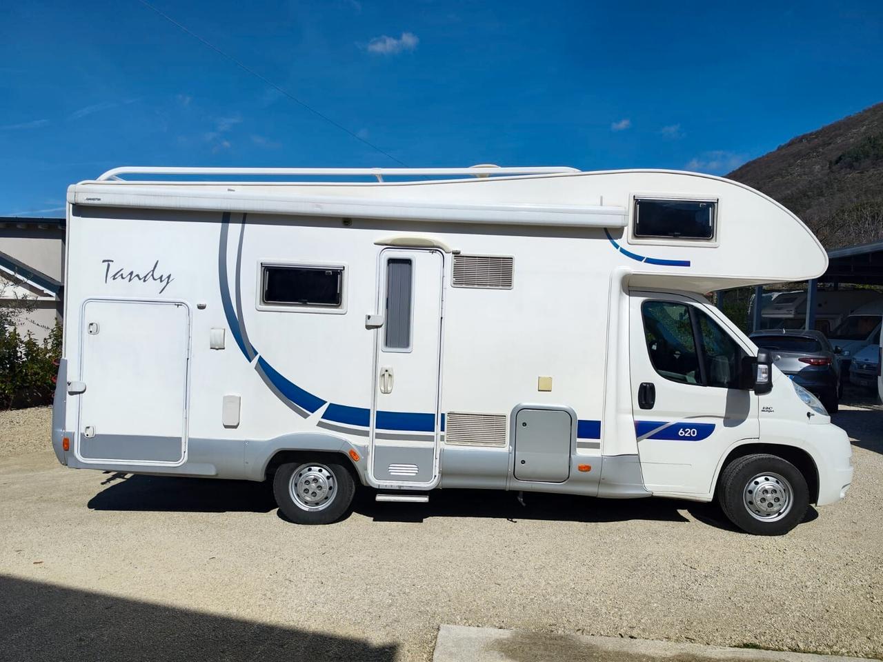 Ford Transit camper 6 posti x noleggio