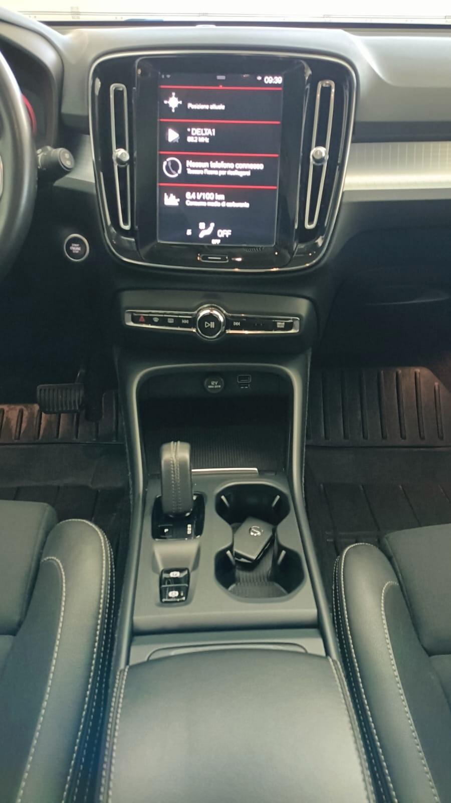 Volvo XC40 D3 Geartronic Momentum Pro