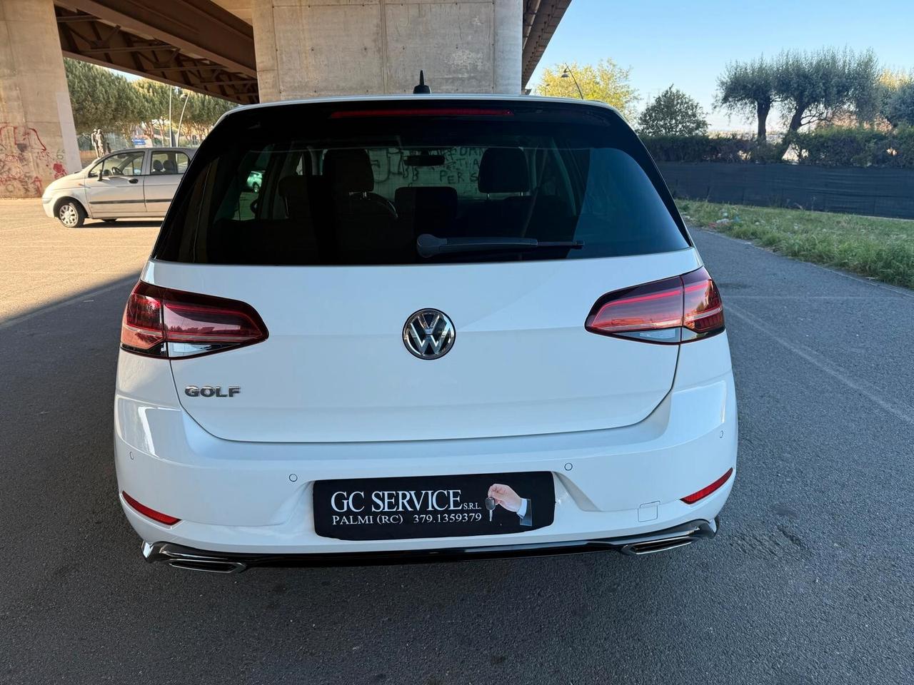 Volkswagen Golf 1.6 TDI 115 CV 5p R line