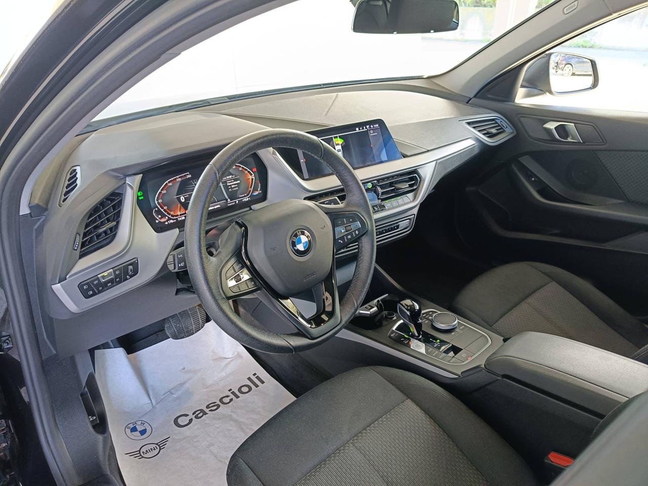 BMW Serie 1 F40 - 116i Msport Exterior auto