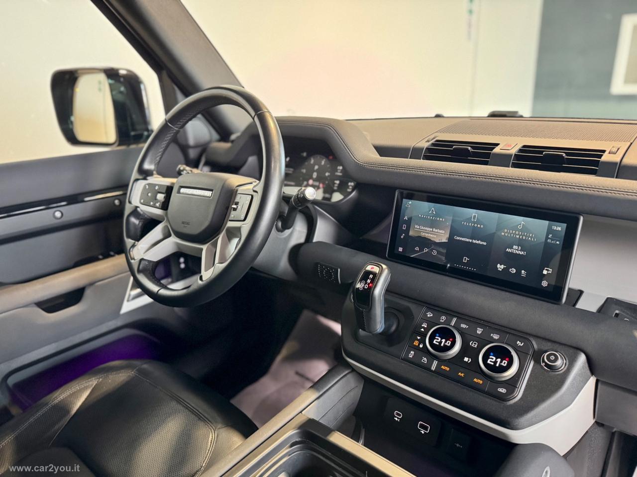 LAND ROVER Defender 110 3.0D 200 CV X-Dynamic SE