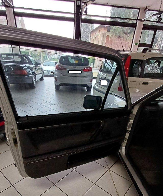 VOLKSWAGEN Golf 1800 3 porte GTI