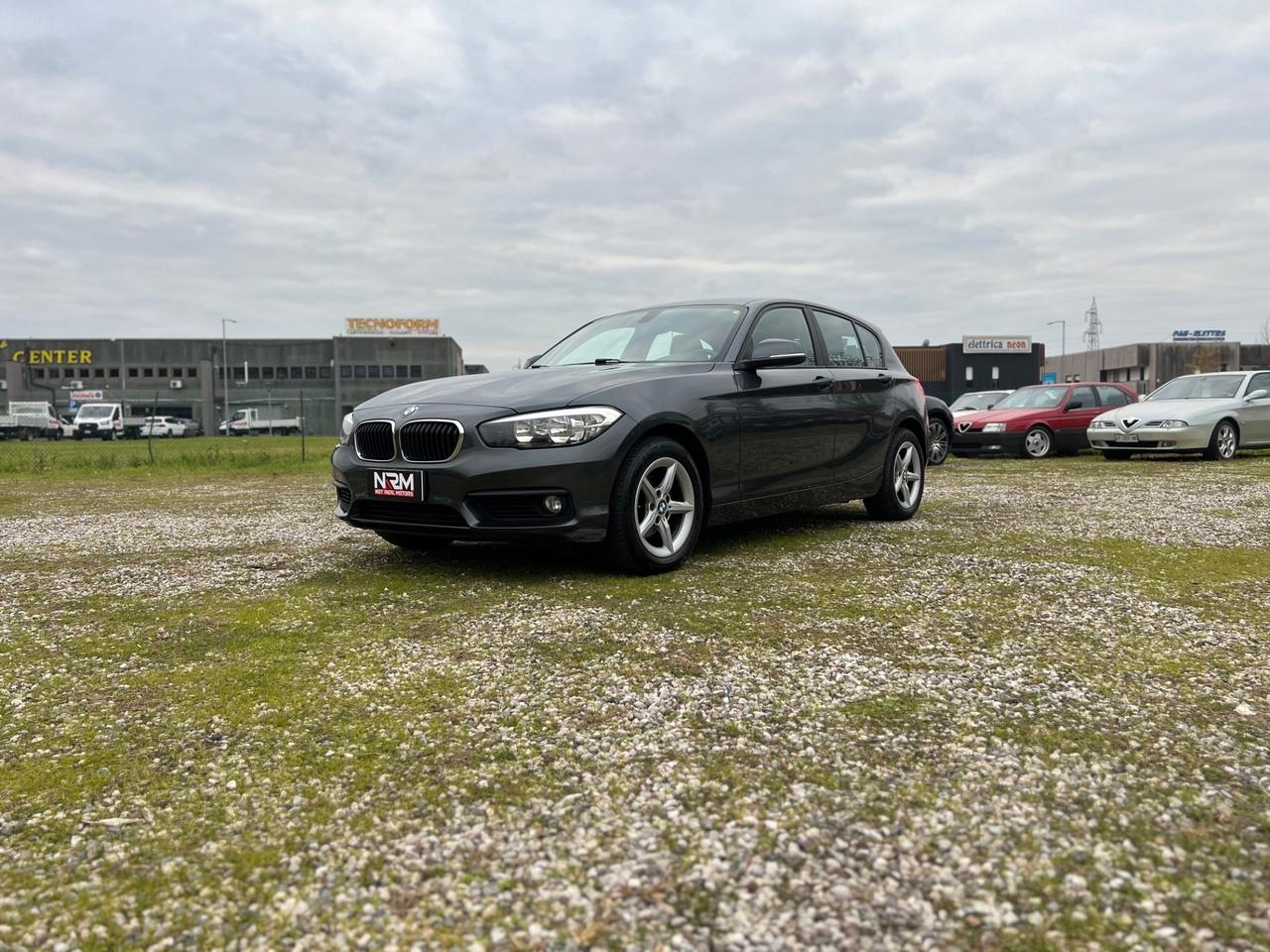 Bmw 118 120d 5p. Urban