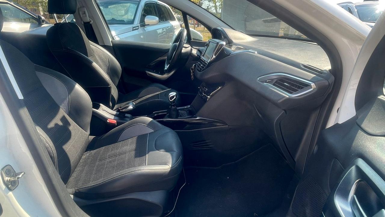 Peugeot 2008 BlueHDi 100 Allure