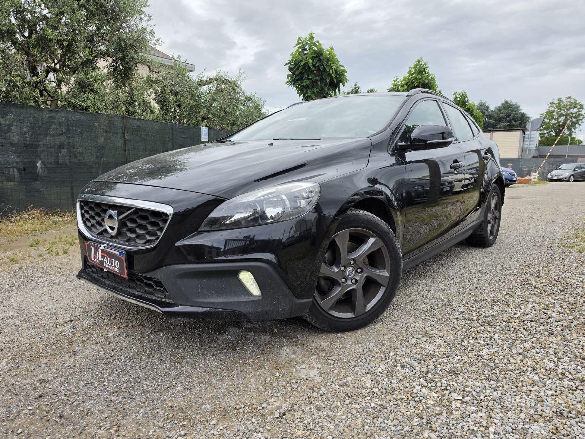 VOLVO - V40 Cross Country 1.6 d2 Momentum