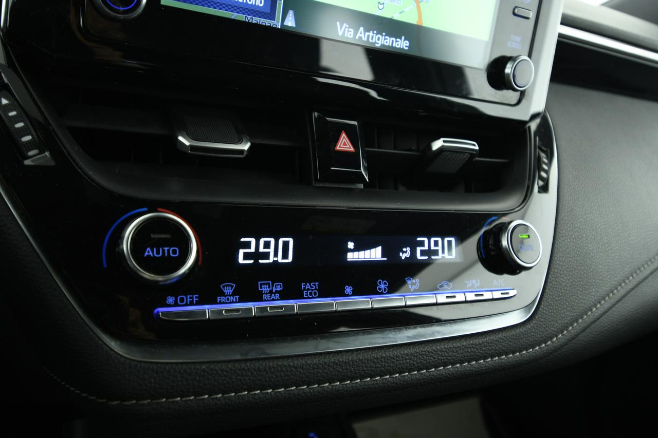 TOYOTA Corolla Touring Sports 1.8h Business cvt CAMERA+ACC+APP CONNECT