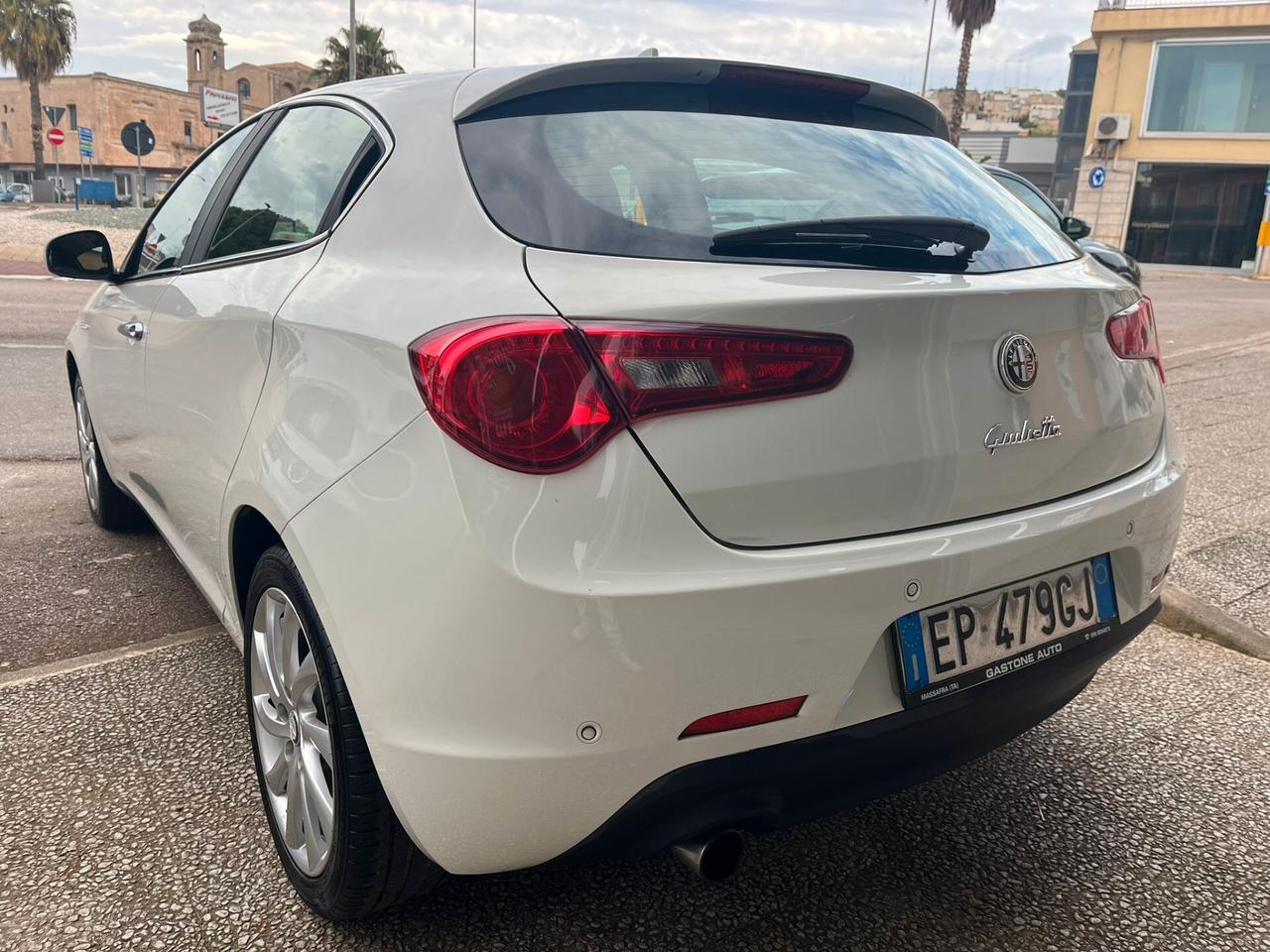 Alfa Romeo Giulietta 1.6 JTDm-2 105 CV Distinctive